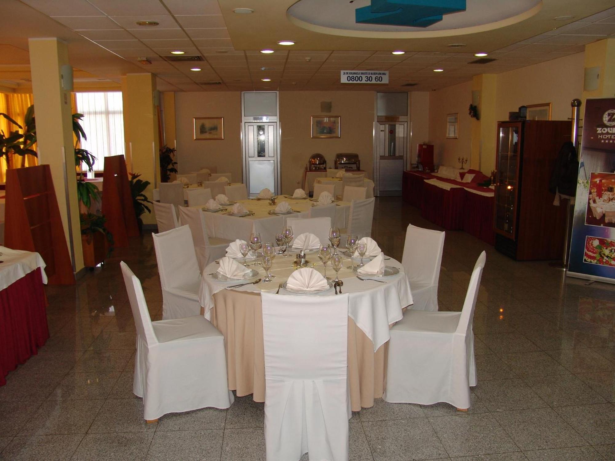 Hotel Zovko Σλαβόνσκι Μπροντ Εξωτερικό φωτογραφία